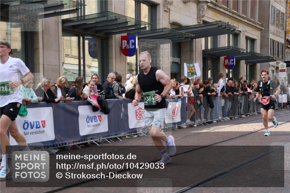 13.09.2026 - 21. swb-Marathon Bremen Strokosch-Dieckow http://msf.ph/oto/10429033 13.09.2026 13:08:48 Ziel 1241, 1925, 2287, 2291, 2909, 4384, 4898, 5383, 5517, 5636, 5696, 6906, 7262, 8120, 8830, 9904, 9911, 10044, 715, 3110, 3276, 3330, 4033, 4082, 4888, 5377, 5424, 6842, 6906, 7064, 7121, 8555, 9084, 9240, 9411, 9702, 9867, 9906 meine-sportfotos.de