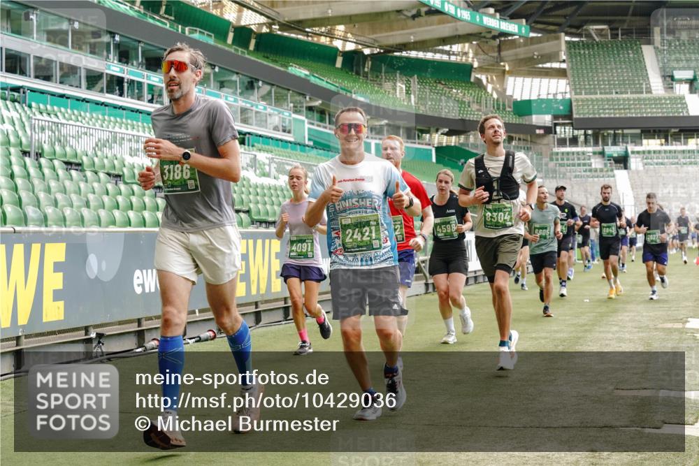 13.09.2026 - 21. swb-Marathon Bremen Michael Burmester http://msf.ph/oto/10429036 13.09.2026 13:03:08 Laufen im Stadion 150, 210, 488, 531, 596, 722, 725, 762, 881, 936, 940, 946, 1006, 1014, 1163, 1250, 1458, 1460, 1479, 1611, 1649, 1771, 2047, 2223, 2276, 2292, 2345, 2364, 2378, 2421, 2434, 2513, 2625, 2638, 2666, 2668, 2779, 2851, 2900, 2934, 2977, 2987, 3013, 3044, 3114, 3135, 3163, 3164, 3187, 3248, 3258, 3294, 3334, 3360, 3392, 3402, 3460, 3496, 3510, 3527, 3576, 3579, 3585, 3597, 3603, 3618, 3667, 3721, 3846, 3852, 3859, 3893, 3938, 3970, 3983, 4000, 4077, 4133, 4506, 4558 meine-sportfotos.de