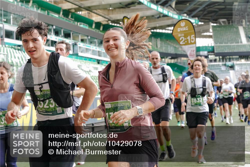 13.09.2026 - 21. swb-Marathon Bremen Michael Burmester http://msf.ph/oto/10429078 13.09.2026 13:26:49 Laufen im Stadion 186, 202, 357, 364, 390, 530, 543, 597, 645, 833, 966, 1077, 1283, 1410, 1412, 1443, 1459, 1473, 1487, 1530, 1608, 1618, 1700, 1744, 1769, 1828, 1953, 1961, 2058, 2273, 2298, 2308, 2309, 2382, 2384, 2388, 2404, 2428, 2507, 2508, 2542, 2558, 2576, 2582, 2592, 2656, 2675, 2725, 2748, 2762, 2817, 2875, 2876, 2923, 2965, 2970, 2981, 3045, 3047, 3050, 3062, 3073, 3084, 3097, 3172, 3184, 3219, 3359, 3433, 3540, 3592, 3629, 3756, 3907, 3978 meine-sportfotos.de