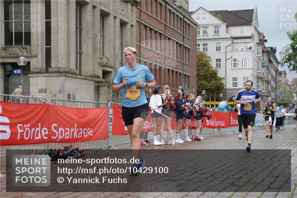 13.09.2026 - Kiel Lauf Yannick Fuchs http://msf.ph/oto/10429100 13.09.2026 11:09:40 Ziel 2992, 5528, 5867, 7111, 7683, 10352, 10423, 11208, 607, 1934, 2784, 7310, 8637, 8922, 8933, 8979, 9112, 9995, 10184, 10253, 10262, 10263, 10268, 11889, 12532, 508, 1074, 2337, 5843, 6908, 7826, 9665, 9967, 11013, 11428, 11429, 1569, 3022, 3752, 4526, 6028, 7681, 9112, 9752, 9995, 10813, 12238 meine-sportfotos.de