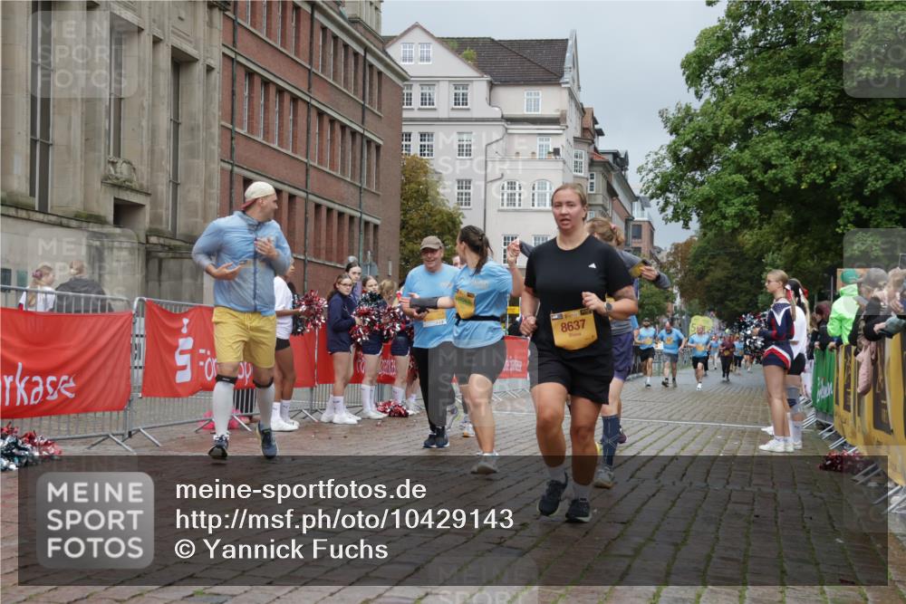 13.09.2026 - Kiel Lauf Yannick Fuchs http://msf.ph/oto/10429143 13.09.2026 11:09:51 Ziel 508, 1074, 2992, 5843, 5867, 6908, 7683, 7826, 9967, 10352, 11208, 11428, 11429, 607, 2784, 5528, 7111, 7310, 8637, 8922, 8979, 10184, 10253, 10262, 10263, 10268, 10423, 11889, 585, 2337, 3086, 3227, 4063, 5371, 9168, 9254, 9665, 10154, 11013, 11884, 12008, 12016, 1934, 8637, 8933, 12532 meine-sportfotos.de
