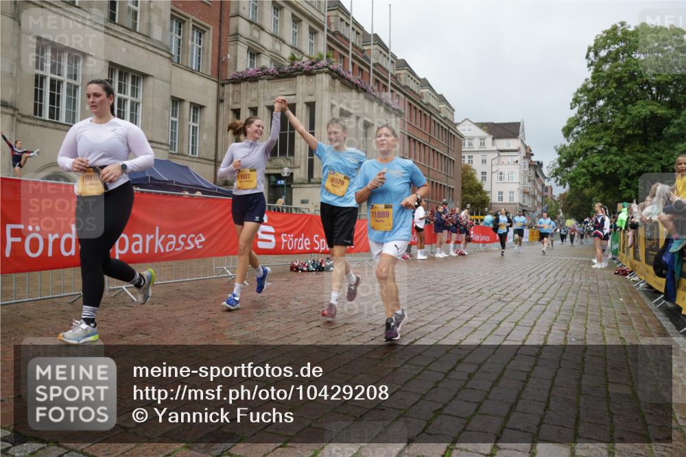 13.09.2026 - Kiel Lauf Yannick Fuchs http://msf.ph/oto/10429208 13.09.2026 11:09:55 Ziel 508, 1074, 2337, 5843, 5867, 6908, 7683, 7826, 9665, 9967, 10352, 11013, 11208, 11428, 11429, 607, 2784, 2992, 5528, 5867, 7111, 7310, 7683, 8922, 8979, 10184, 10253, 10262, 10263, 10268, 10352, 10423, 11208, 11889, 585, 1937, 3086, 3227, 4063, 5371, 9102, 9168, 9254, 10154, 11884, 12008, 12016, 12698, 607, 8637, 8933, 8979, 10184, 10253, 10262, 10263, 10268, 11889 meine-sportfotos.de