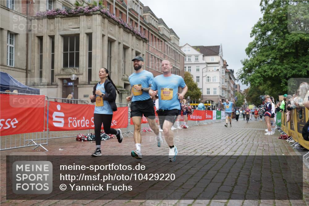 13.09.2026 - Kiel Lauf Yannick Fuchs http://msf.ph/oto/10429220 13.09.2026 11:10:00 Ziel 2337, 4063, 6908, 9168, 9665, 9967, 10154, 11013, 11428, 11429, 11884, 508, 1074, 2784, 2992, 5528, 5843, 5867, 7111, 7310, 7683, 7826, 8922, 10352, 10423, 11208, 585, 1937, 2630, 3086, 3227, 5371, 9102, 9254, 12008, 12016, 12178, 12698, 607, 2784, 7310, 8637, 8922, 8979, 10184, 10253, 10262, 10263, 10268, 11889 meine-sportfotos.de
