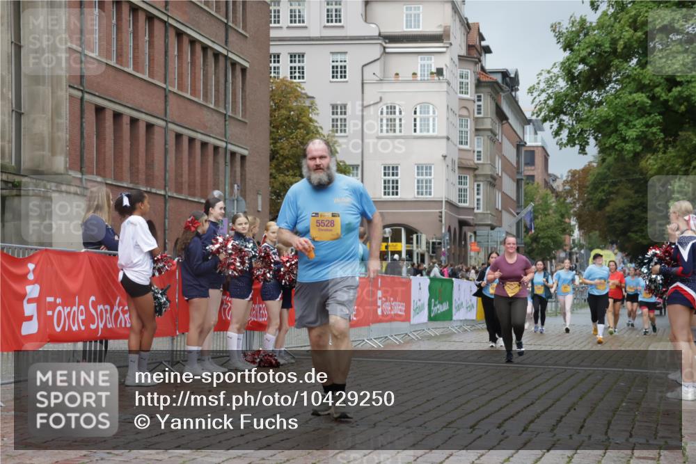 13.09.2026 - Kiel Lauf Yannick Fuchs http://msf.ph/oto/10429250 13.09.2026 11:10:05 Ziel 585, 2337, 3086, 3227, 4063, 5371, 9168, 9254, 9665, 10154, 11013, 11884, 12008, 12016, 508, 1074, 2992, 5528, 5843, 5867, 6908, 7111, 7683, 7826, 9967, 10352, 10423, 11208, 11428, 11429, 1937, 2630, 9102, 10704, 11060, 12178, 12698, 2784, 7310, 8922 meine-sportfotos.de