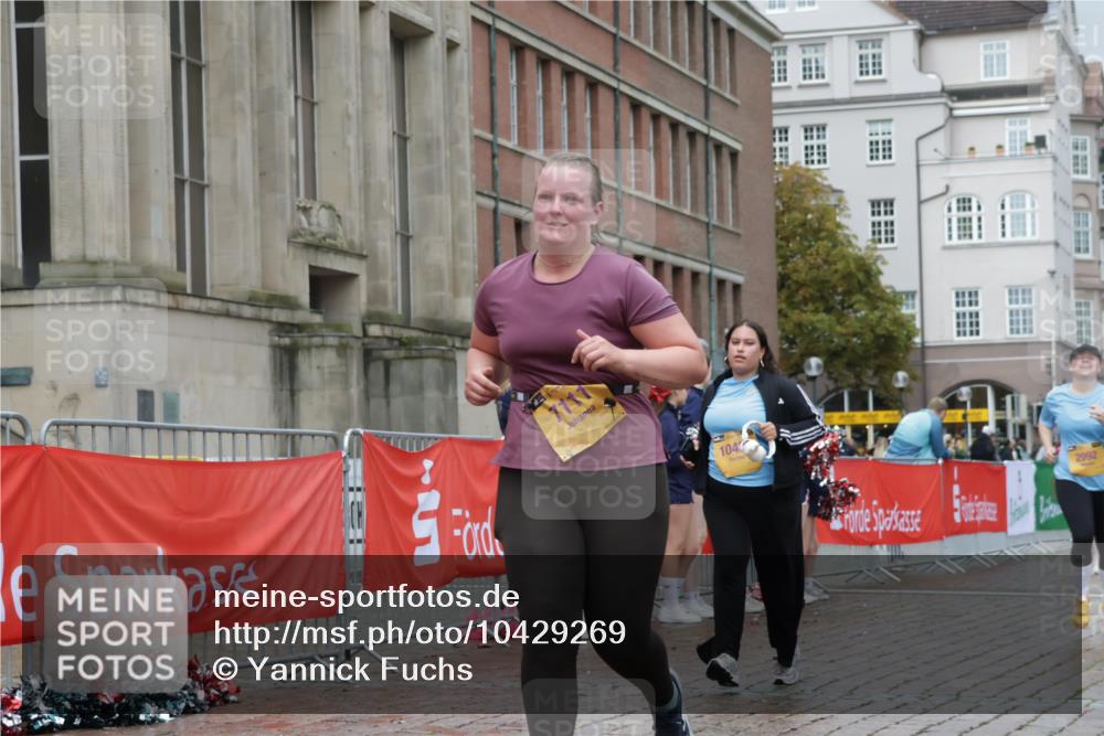 13.09.2026 - Kiel Lauf Yannick Fuchs http://msf.ph/oto/10429269 13.09.2026 11:10:11 Ziel 585, 1937, 3086, 3227, 4063, 5371, 9102, 9168, 9254, 10154, 11884, 12008, 12016, 12178, 12698, 508, 1074, 2337, 2992, 5843, 5867, 6908, 7111, 7683, 7826, 9665, 9967, 10352, 10423, 11013, 11208, 11428, 11429, 678, 2630, 3245, 6476, 10704, 11060, 11576, 5528, 7111 meine-sportfotos.de