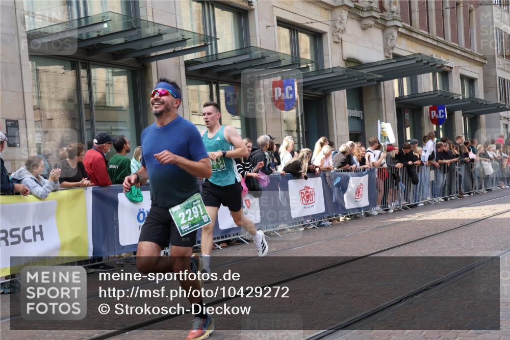 13.09.2026 - 21. swb-Marathon Bremen Strokosch-Dieckow http://msf.ph/oto/10429272 13.09.2026 13:08:57 Ziel 1034, 1241, 2287, 2291, 2909, 3197, 4895, 4898, 5111, 5383, 7262, 8120, 8759, 8830, 9789, 9866, 9904, 10044, 715, 1925, 3110, 3276, 3330, 4033, 4384, 5377, 5517, 5636, 5696, 6842, 6906, 7064, 7121, 7262, 8555, 9240, 9411, 9702, 9867, 9906, 9911 meine-sportfotos.de