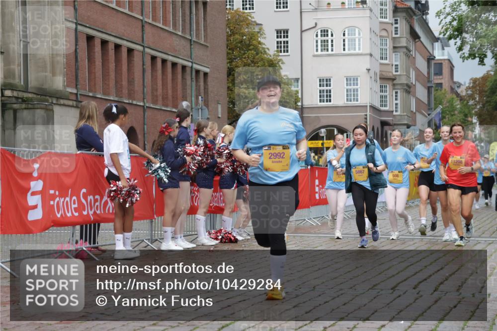 13.09.2026 - Kiel Lauf Yannick Fuchs http://msf.ph/oto/10429284 13.09.2026 11:10:13 Ziel 585, 1937, 3086, 3227, 4063, 5371, 9102, 9168, 9254, 10154, 12008, 12016, 12178, 12698, 508, 1074, 2337, 2992, 5843, 5867, 6908, 7111, 7683, 7826, 9665, 9967, 10352, 10423, 11013, 11208, 11428, 11429, 11884, 678, 2134, 2630, 3245, 6476, 9206, 9406, 10704, 11060, 11576, 5528, 7111, 10423 meine-sportfotos.de
