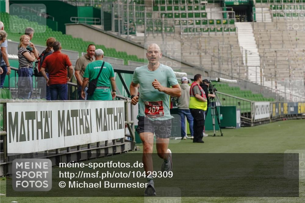 13.09.2026 - 21. swb-Marathon Bremen Michael Burmester http://msf.ph/oto/10429309 13.09.2026 12:03:57 Laufen im Stadion 207, 626, 1231 meine-sportfotos.de