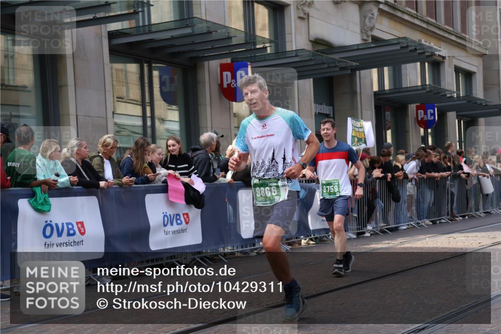 13.09.2026 - 21. swb-Marathon Bremen Strokosch-Dieckow http://msf.ph/oto/10429311 13.09.2026 13:09:05 Ziel 1034, 1241, 2909, 3197, 4473, 4895, 4898, 5111, 5383, 6652, 8759, 9789, 9866, 9904, 10044, 1925, 2287, 2291, 2909, 3110, 3330, 4384, 5383, 5517, 5636, 5696, 6906, 7262, 8120, 8555, 8830, 9240, 9411, 9702, 9867, 9906, 9911, 10044 meine-sportfotos.de