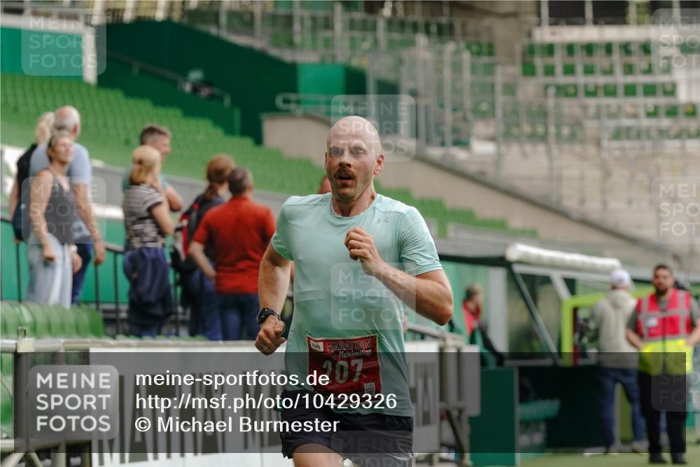 13.09.2026 - 21. swb-Marathon Bremen Michael Burmester http://msf.ph/oto/10429326 13.09.2026 12:03:58 Laufen im Stadion 207, 626, 1231 meine-sportfotos.de