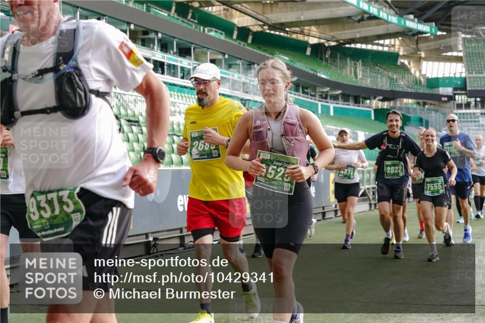 13.09.2026 - 21. swb-Marathon Bremen Michael Burmester http://msf.ph/oto/10429341 13.09.2026 13:27:01 Laufen im Stadion 186, 202, 357, 364, 390, 530, 597, 645, 726, 833, 1077, 1283, 1412, 1443, 1473, 1487, 1530, 1608, 1618, 1700, 1744, 1769, 1828, 1961, 2236, 2273, 2298, 2309, 2382, 2384, 2388, 2404, 2428, 2507, 2508, 2542, 2558, 2576, 2582, 2592, 2656, 2675, 2725, 2748, 2762, 2817, 2875, 2876, 2923, 2965, 2970, 3045, 3047, 3050, 3062, 3073, 3084, 3097, 3172, 3184, 3219, 3359, 3433, 3540, 3592, 3629, 3756, 3885, 3907, 3978, 4457, 4660 meine-sportfotos.de