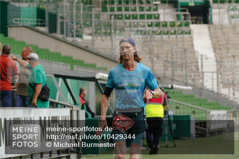 13.09.2026 - 21. swb-Marathon Bremen Michael Burmester http://msf.ph/oto/10429344 13.09.2026 12:04:12 Laufen im Stadion 207, 626, 1231, 1956 meine-sportfotos.de