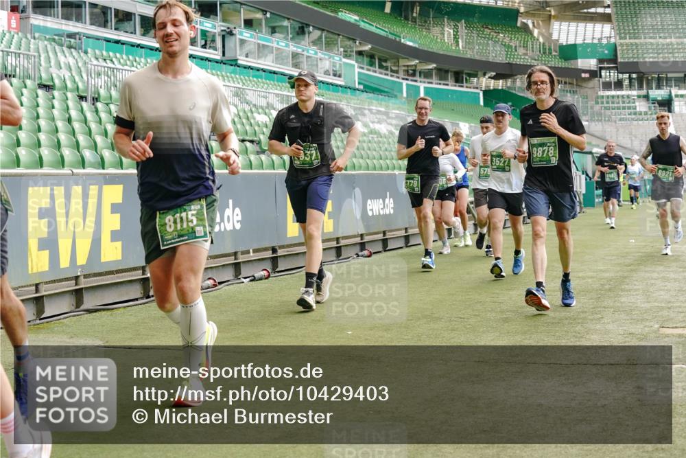 13.09.2026 - 21. swb-Marathon Bremen Michael Burmester http://msf.ph/oto/10429403 13.09.2026 13:03:17 Laufen im Stadion 150, 209, 210, 488, 596, 722, 725, 762, 881, 936, 940, 1014, 1163, 1250, 1343, 1458, 1460, 1479, 1611, 1649, 1653, 1771, 2223, 2276, 2292, 2345, 2364, 2378, 2421, 2434, 2513, 2625, 2666, 2668, 2779, 2851, 2900, 2934, 2977, 2987, 3013, 3044, 3114, 3135, 3163, 3164, 3187, 3248, 3258, 3294, 3334, 3360, 3392, 3402, 3454, 3460, 3496, 3510, 3527, 3576, 3579, 3585, 3597, 3603, 3618, 3721, 3846, 3852, 3859, 3893, 3938, 3970, 3983, 4000, 4077, 4133, 4506, 4558 meine-sportfotos.de