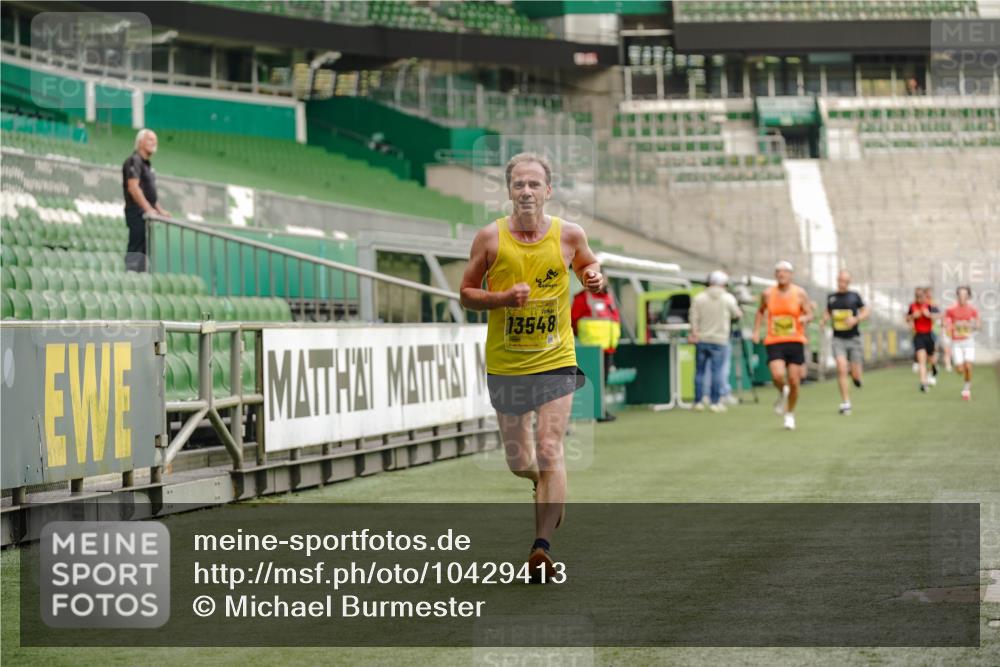 13.09.2026 - 21. swb-Marathon Bremen Michael Burmester http://msf.ph/oto/10429413 13.09.2026 10:20:42 Laufen im Stadion 10244, 10261, 10262, 10366, 10818, 10961, 10994, 11067, 11068, 11142, 11176, 11197, 11418, 11512, 11964, 12289, 12324, 12358, 12413, 12456, 12513, 12540, 13505, 13514, 13530, 13540, 13541, 13548, 13558, 13560, 13575, 13583, 13588, 13590, 13601, 13605, 13606, 13610, 13619, 13633, 13637, 10597, 12272, 12458, 13501, 13504, 13510, 13515, 13517, 13522, 13542, 13547, 13561, 13567, 13579, 13623, 13635 meine-sportfotos.de