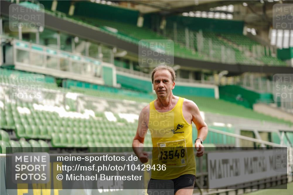 13.09.2026 - 21. swb-Marathon Bremen Michael Burmester http://msf.ph/oto/10429436 13.09.2026 10:20:44 Laufen im Stadion 10244, 10261, 10262, 10366, 10818, 10961, 10994, 11067, 11068, 11142, 11176, 11197, 11418, 11512, 11964, 12289, 12324, 12358, 12413, 12456, 12513, 12540, 13505, 13514, 13530, 13540, 13541, 13548, 13558, 13560, 13575, 13583, 13588, 13590, 13601, 13605, 13606, 13610, 13619, 13633, 13637, 10597, 12272, 12457, 12458, 13501, 13504, 13510, 13515, 13517, 13522, 13542, 13547, 13561, 13567, 13579, 13623, 13635 meine-sportfotos.de