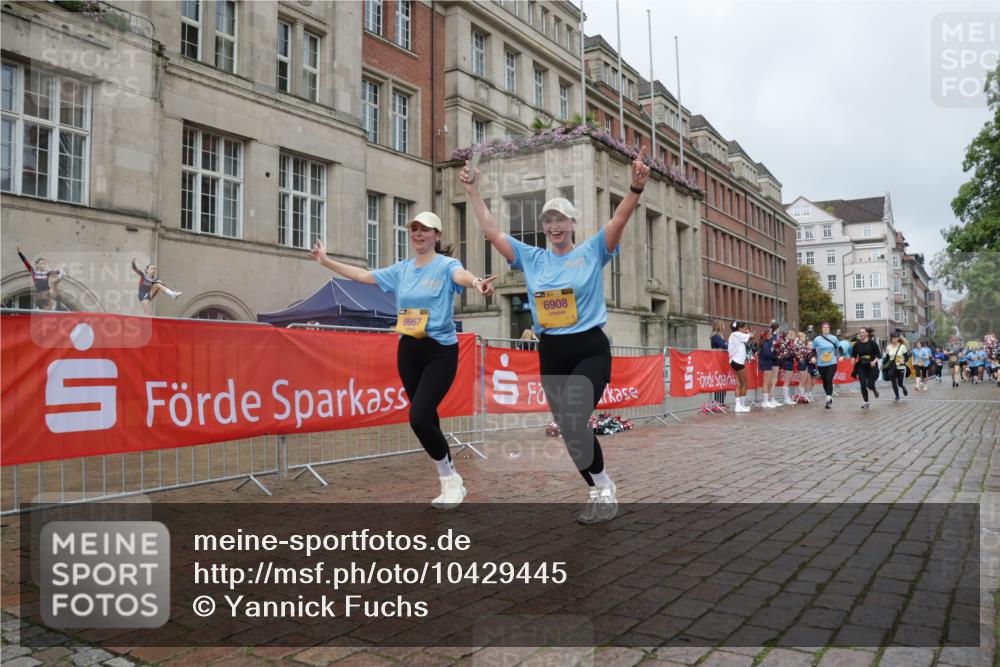 13.09.2026 - Kiel Lauf Yannick Fuchs http://msf.ph/oto/10429445 13.09.2026 11:10:28 Ziel 678, 2134, 2630, 3245, 6476, 9206, 9406, 10704, 11060, 11576, 585, 1937, 2337, 3086, 3227, 4063, 5371, 6908, 9102, 9168, 9254, 9665, 9967, 10154, 11013, 11884, 12008, 12016, 12178, 12698, 586, 1334, 2175, 2176, 2177, 3716, 6409, 8491, 9916, 10090, 10101, 10550, 508, 1074, 5843, 6908, 7826, 9967, 11428, 11429 meine-sportfotos.de