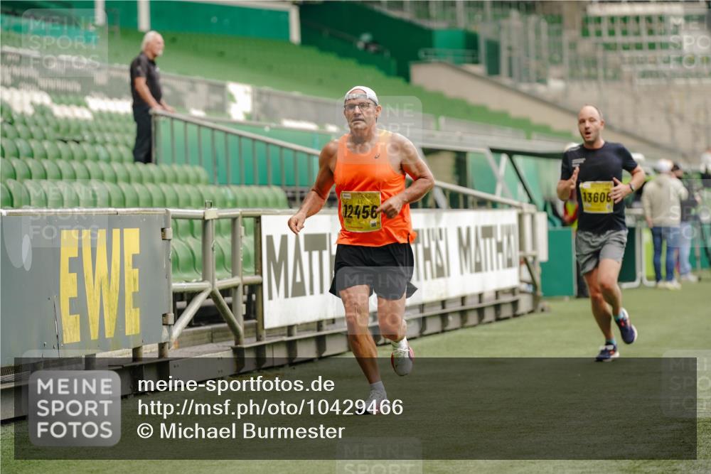 13.09.2026 - 21. swb-Marathon Bremen Michael Burmester http://msf.ph/oto/10429466 13.09.2026 10:20:48 Laufen im Stadion 10244, 10261, 10262, 10366, 10818, 10961, 10994, 11067, 11068, 11142, 11176, 11197, 11418, 11512, 11964, 12289, 12324, 12358, 12413, 12456, 12513, 12520, 12540, 13505, 13514, 13530, 13540, 13548, 13558, 13560, 13568, 13575, 13583, 13588, 13590, 13601, 13605, 13606, 13610, 13619, 13633, 13637, 10597, 12272, 12457, 12458, 13501, 13504, 13510, 13515, 13517, 13522, 13542, 13547, 13554, 13561, 13567, 13579, 13623, 13635 meine-sportfotos.de
