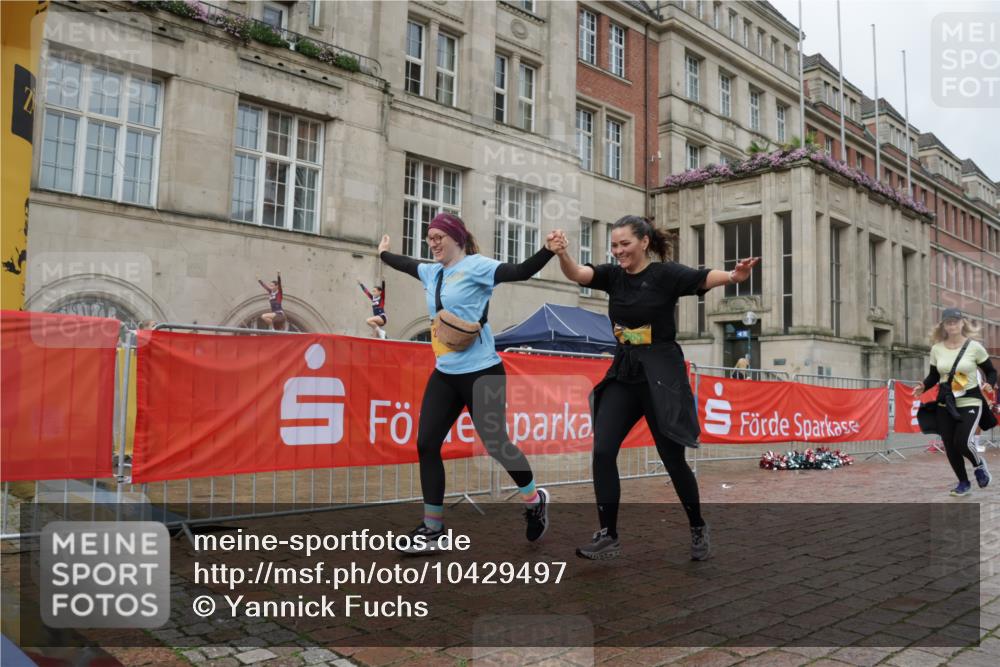 13.09.2026 - Kiel Lauf Yannick Fuchs http://msf.ph/oto/10429497 13.09.2026 11:10:33 Ziel 586, 678, 1334, 2134, 2175, 2176, 2177, 3245, 3716, 6476, 9206, 9406, 9916, 10101, 10704, 11060, 11576, 585, 1937, 2337, 2630, 3086, 3227, 4063, 5371, 9102, 9168, 9254, 9665, 10154, 11013, 11884, 12008, 12016, 12178, 12698, 1523, 5920, 6409, 6670, 8491, 10090, 10380, 10550, 11600, 2337, 6908, 9665, 9967, 11013, 11428, 11429 meine-sportfotos.de