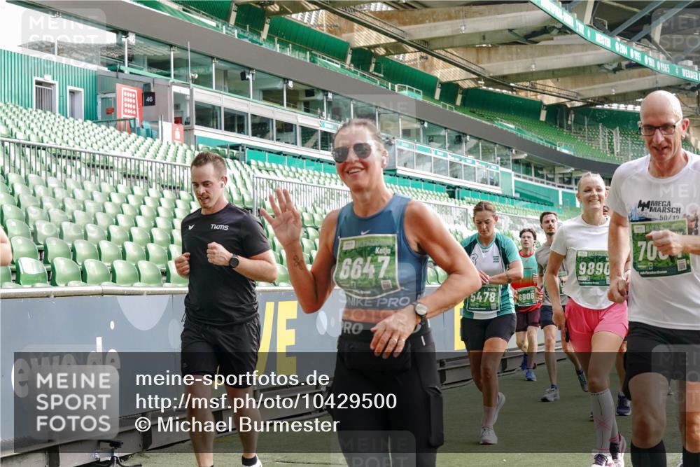 13.09.2026 - 21. swb-Marathon Bremen Michael Burmester http://msf.ph/oto/10429500 13.09.2026 13:27:08 Laufen im Stadion 186, 202, 357, 364, 390, 530, 597, 645, 726, 833, 888, 1077, 1283, 1412, 1473, 1487, 1530, 1608, 1618, 1700, 1744, 1769, 1828, 1961, 1984, 2236, 2273, 2309, 2382, 2384, 2388, 2404, 2428, 2502, 2507, 2508, 2542, 2558, 2576, 2582, 2592, 2656, 2675, 2725, 2748, 2817, 2875, 2876, 2923, 2965, 2970, 3045, 3047, 3050, 3062, 3073, 3084, 3097, 3172, 3184, 3219, 3359, 3433, 3540, 3592, 3629, 3756, 3885, 3907, 3978, 4457, 4660 meine-sportfotos.de