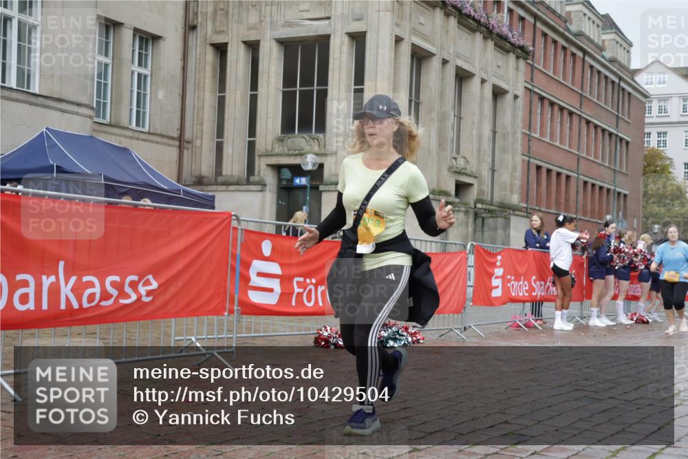 13.09.2026 - Kiel Lauf Yannick Fuchs http://msf.ph/oto/10429504 13.09.2026 11:10:34 Ziel 586, 678, 1334, 2134, 2175, 2176, 2177, 3245, 3716, 6476, 9206, 9406, 9916, 10101, 10704, 11060, 11576, 585, 1937, 2630, 3086, 3227, 4063, 5371, 9102, 9168, 9254, 9665, 10154, 11013, 11884, 12008, 12016, 12178, 12698, 1523, 5920, 6409, 6670, 7930, 8491, 10090, 10380, 10550, 11600, 2337, 6908, 9665, 9967, 11013, 11428, 11429, 11884 meine-sportfotos.de