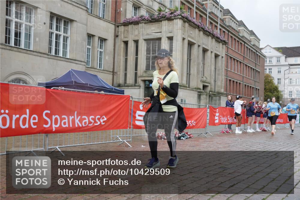 13.09.2026 - Kiel Lauf Yannick Fuchs http://msf.ph/oto/10429509 13.09.2026 11:10:34 Ziel 586, 678, 1334, 2134, 2175, 2176, 2177, 3245, 3716, 6476, 9206, 9406, 9916, 10101, 10704, 11060, 11576, 585, 1937, 2630, 3086, 3227, 4063, 5371, 9102, 9168, 9254, 9665, 10154, 11013, 11884, 12008, 12016, 12178, 12698, 1523, 5920, 6409, 6670, 7930, 8491, 10090, 10380, 10550, 11600, 2337, 6908, 9665, 9967, 11013, 11428, 11429, 11884 meine-sportfotos.de