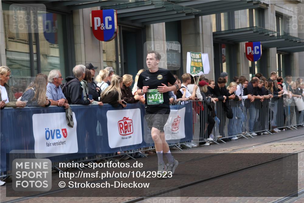 13.09.2026 - 21. swb-Marathon Bremen Strokosch-Dieckow http://msf.ph/oto/10429523 13.09.2026 13:09:22 Ziel 195, 567, 1723, 1975, 2750, 4473, 4782, 6652, 9241, 9277, 9804, 1034, 1241, 2287, 2291, 2909, 3197, 4895, 4898, 5111, 5383, 7262, 8120, 8759, 8830, 9789, 9866, 9904, 10044 meine-sportfotos.de
