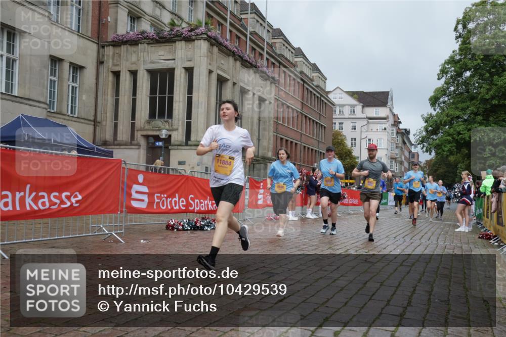 13.09.2026 - Kiel Lauf Yannick Fuchs http://msf.ph/oto/10429539 13.09.2026 11:10:36 Ziel 586, 678, 1334, 2134, 2175, 2176, 2177, 3245, 3716, 6476, 9206, 9406, 9916, 10090, 10101, 10550, 11576, 585, 1937, 2630, 3086, 3227, 4063, 5371, 9102, 9168, 9254, 10154, 10704, 11060, 11884, 12008, 12016, 12178, 12698, 1523, 2628, 5920, 6409, 6670, 6756, 7930, 8468, 8491, 10380, 11600, 2337, 4063, 6908, 9665, 9967, 11013, 11884 meine-sportfotos.de