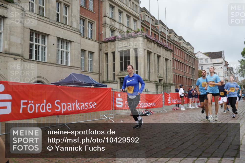 13.09.2026 - Kiel Lauf Yannick Fuchs http://msf.ph/oto/10429592 13.09.2026 11:10:41 Ziel 586, 1334, 2134, 2175, 2176, 2177, 3245, 3716, 6409, 6476, 8491, 9206, 9406, 9916, 10090, 10101, 10550, 585, 678, 1937, 2630, 3086, 3227, 3245, 5371, 6476, 9102, 9254, 10704, 11060, 11576, 12008, 12016, 12178, 12698, 1523, 2512, 2628, 5920, 6670, 6756, 7930, 8468, 10380, 10661, 11600, 11644, 585, 3227, 4063, 5371, 9168, 9254, 9665, 10154, 11013, 11884 meine-sportfotos.de