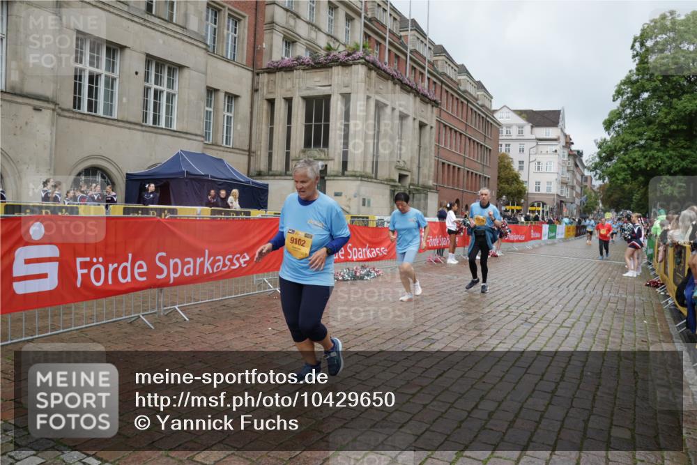 13.09.2026 - Kiel Lauf Yannick Fuchs http://msf.ph/oto/10429650 13.09.2026 11:10:47 Ziel 586, 1523, 2176, 6409, 6670, 8491, 9916, 10090, 10380, 10550, 11600, 678, 1334, 1937, 2134, 2175, 2176, 2177, 2630, 3245, 3716, 6476, 9102, 9206, 9406, 9916, 10101, 10704, 11060, 11576, 12178, 12698, 2512, 2628, 5341, 5920, 6756, 6852, 7930, 8468, 8826, 10661, 11644, 585, 1937, 3086, 3227, 5371, 9102, 9168, 9254, 10154, 12008, 12016, 12698 meine-sportfotos.de