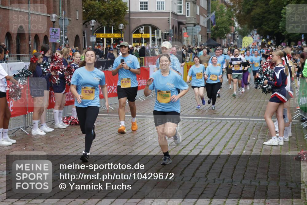 13.09.2026 - Kiel Lauf Yannick Fuchs http://msf.ph/oto/10429672 13.09.2026 11:10:57 Ziel 1523, 2512, 2628, 5920, 6670, 6756, 7930, 8468, 10380, 10661, 11600, 11644, 586, 678, 1334, 2134, 2175, 2176, 2177, 3245, 3716, 6409, 6476, 8491, 9206, 9406, 9916, 10090, 10101, 10550, 10704, 11060, 11576, 1079, 2192, 2251, 4019, 5341, 6852, 7473, 8314, 8315, 8826, 9693, 10067, 11361, 11934, 11947, 2630, 10704, 11060, 12178, 12698 meine-sportfotos.de