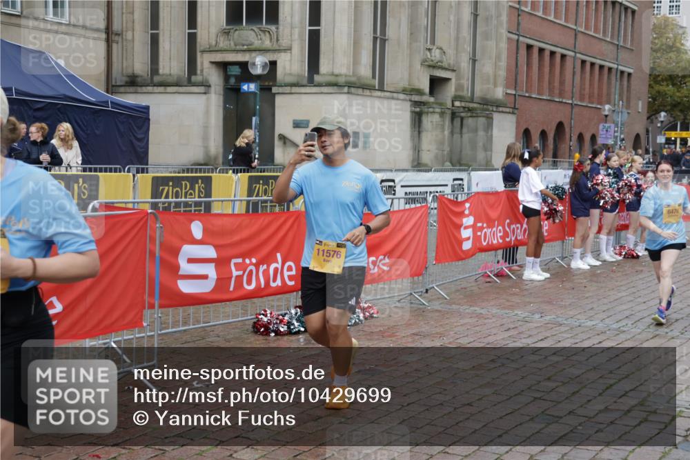 13.09.2026 - Kiel Lauf Yannick Fuchs http://msf.ph/oto/10429699 13.09.2026 11:11:02 Ziel 1523, 2512, 2628, 5341, 5920, 6756, 6852, 7930, 8468, 8826, 10661, 11644, 586, 678, 1334, 1523, 2134, 2175, 2176, 2177, 3245, 3716, 6409, 6476, 6670, 8491, 9206, 9406, 9916, 10090, 10101, 10380, 10550, 11576, 11600, 1079, 1655, 2192, 2251, 3346, 4019, 4090, 4589, 5869, 7181, 7431, 7473, 8314, 8315, 9693, 10067, 10882, 11361, 11417, 11719, 11934, 11947, 12845, 678, 2630, 10704, 11060, 11576 meine-sportfotos.de