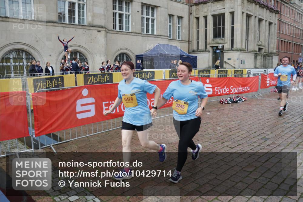 13.09.2026 - Kiel Lauf Yannick Fuchs http://msf.ph/oto/10429714 13.09.2026 11:11:06 Ziel 2251, 2512, 2628, 4019, 5341, 6852, 7473, 8314, 8315, 8826, 10661, 11644, 11934, 586, 1334, 1523, 2134, 2175, 2176, 2177, 2628, 3245, 3716, 5920, 6409, 6476, 6670, 6756, 7930, 8468, 8491, 9206, 9406, 9916, 10090, 10101, 10380, 10550, 11600, 1079, 1460, 1655, 2192, 3346, 4090, 4589, 5869, 7181, 7431, 8127, 9693, 10067, 10882, 11361, 11417, 11719, 11947, 12845, 678, 2134, 3245, 6476, 9206, 9406, 10704, 11060, 11576 meine-sportfotos.de