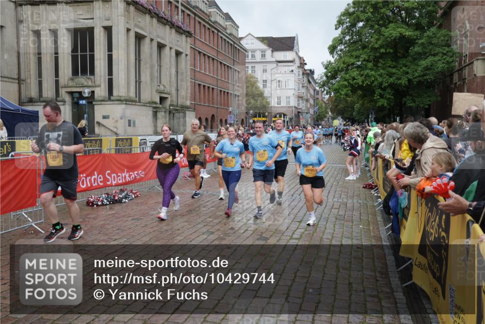 13.09.2026 - Kiel Lauf Yannick Fuchs http://msf.ph/oto/10429744 13.09.2026 11:11:09 Ziel 2251, 4019, 5341, 6852, 7473, 8314, 8315, 8826, 11934, 586, 1334, 1523, 2175, 2176, 2177, 2512, 2628, 3716, 5920, 6409, 6670, 6756, 7930, 8468, 8491, 9916, 10090, 10101, 10380, 10550, 10661, 11600, 11644, 1079, 1460, 1655, 2192, 3346, 4090, 4589, 5869, 7181, 7431, 8127, 9693, 10067, 10882, 11361, 11417, 11719, 11947, 12845, 678, 1334, 2134, 2175, 2176, 2177, 3245, 3716, 6476, 9206, 9406, 9916, 10101, 11576 meine-sportfotos.de