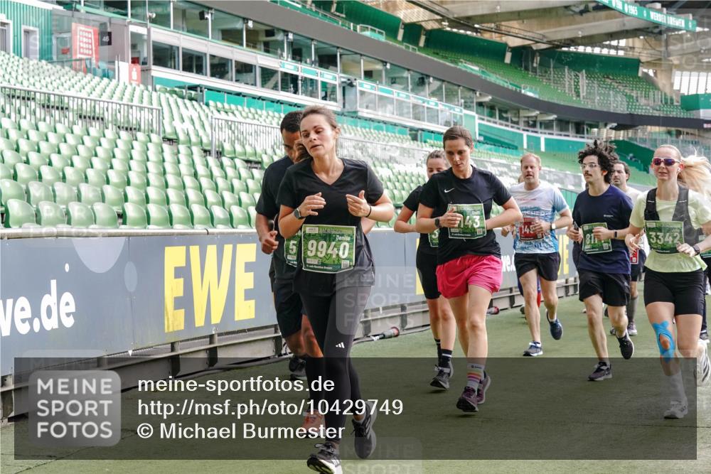 13.09.2026 - 21. swb-Marathon Bremen Michael Burmester http://msf.ph/oto/10429749 13.09.2026 13:27:20 Laufen im Stadion 111, 186, 202, 357, 364, 390, 478, 597, 726, 829, 833, 888, 925, 1077, 1220, 1283, 1412, 1473, 1496, 1530, 1608, 1618, 1700, 1769, 1958, 1961, 1984, 2236, 2273, 2309, 2382, 2384, 2388, 2404, 2428, 2502, 2507, 2508, 2542, 2558, 2576, 2582, 2592, 2656, 2675, 2725, 2748, 2817, 2875, 2876, 2923, 2965, 2970, 3045, 3047, 3050, 3073, 3084, 3184, 3219, 3359, 3433, 3540, 3592, 3629, 3756, 3885, 3907, 3978, 4457, 4660 meine-sportfotos.de