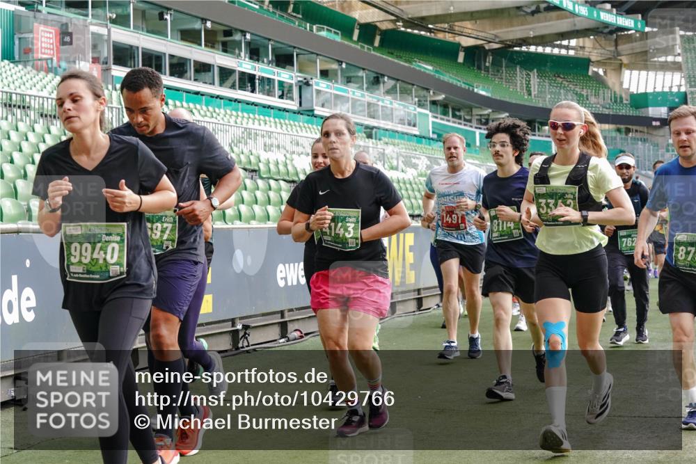 13.09.2026 - 21. swb-Marathon Bremen Michael Burmester http://msf.ph/oto/10429766 13.09.2026 13:27:20 Laufen im Stadion 111, 186, 202, 357, 364, 390, 478, 597, 726, 829, 833, 888, 925, 1077, 1220, 1283, 1412, 1473, 1496, 1530, 1608, 1618, 1700, 1769, 1958, 1961, 1984, 2236, 2273, 2309, 2382, 2384, 2388, 2404, 2428, 2502, 2507, 2508, 2542, 2558, 2576, 2582, 2592, 2656, 2675, 2725, 2748, 2817, 2875, 2876, 2923, 2965, 2970, 3045, 3047, 3050, 3073, 3084, 3184, 3219, 3359, 3433, 3540, 3592, 3629, 3756, 3885, 3907, 3978, 4457, 4660 meine-sportfotos.de