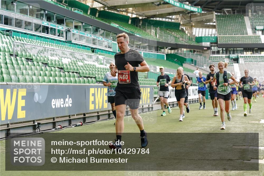 13.09.2026 - 21. swb-Marathon Bremen Michael Burmester http://msf.ph/oto/10429784 13.09.2026 13:03:29 Laufen im Stadion 209, 210, 488, 534, 596, 722, 725, 762, 881, 936, 940, 1014, 1163, 1250, 1343, 1458, 1460, 1479, 1611, 1649, 1653, 1771, 2223, 2276, 2292, 2345, 2364, 2378, 2421, 2434, 2513, 2625, 2666, 2668, 2779, 2851, 2891, 2900, 2934, 2977, 3013, 3044, 3114, 3135, 3163, 3164, 3187, 3248, 3258, 3360, 3402, 3425, 3454, 3460, 3496, 3510, 3576, 3579, 3585, 3597, 3603, 3618, 3721, 3846, 3852, 3859, 3893, 3938, 3970, 3983, 4000, 4077, 4133, 4506, 4558, 242 meine-sportfotos.de