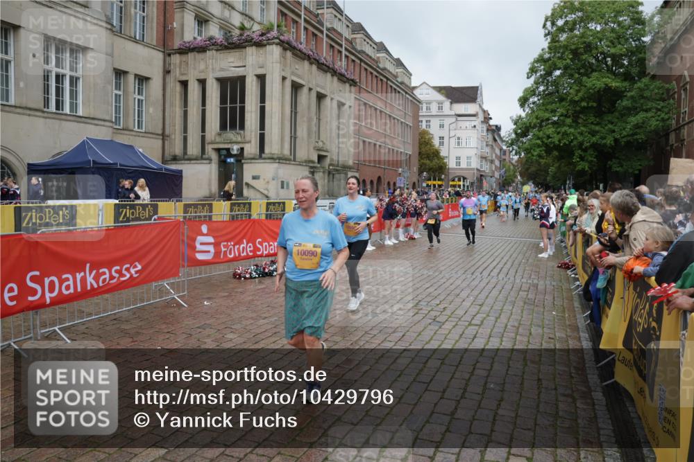 13.09.2026 - Kiel Lauf Yannick Fuchs http://msf.ph/oto/10429796 13.09.2026 11:11:13 Ziel 1079, 2192, 2251, 4019, 5341, 6852, 7473, 8314, 8315, 8826, 9693, 10067, 11361, 11934, 11947, 586, 1523, 2512, 2628, 5920, 6409, 6670, 6756, 6852, 7930, 8468, 8491, 10090, 10380, 10550, 10661, 11600, 11644, 1460, 1655, 3346, 4053, 4090, 4589, 5869, 7181, 7431, 8127, 10882, 11417, 11719, 12845, 586, 1334, 2134, 2175, 2176, 2177, 3245, 3716, 6476, 9206, 9406, 9916, 10090, 10101, 10550 meine-sportfotos.de