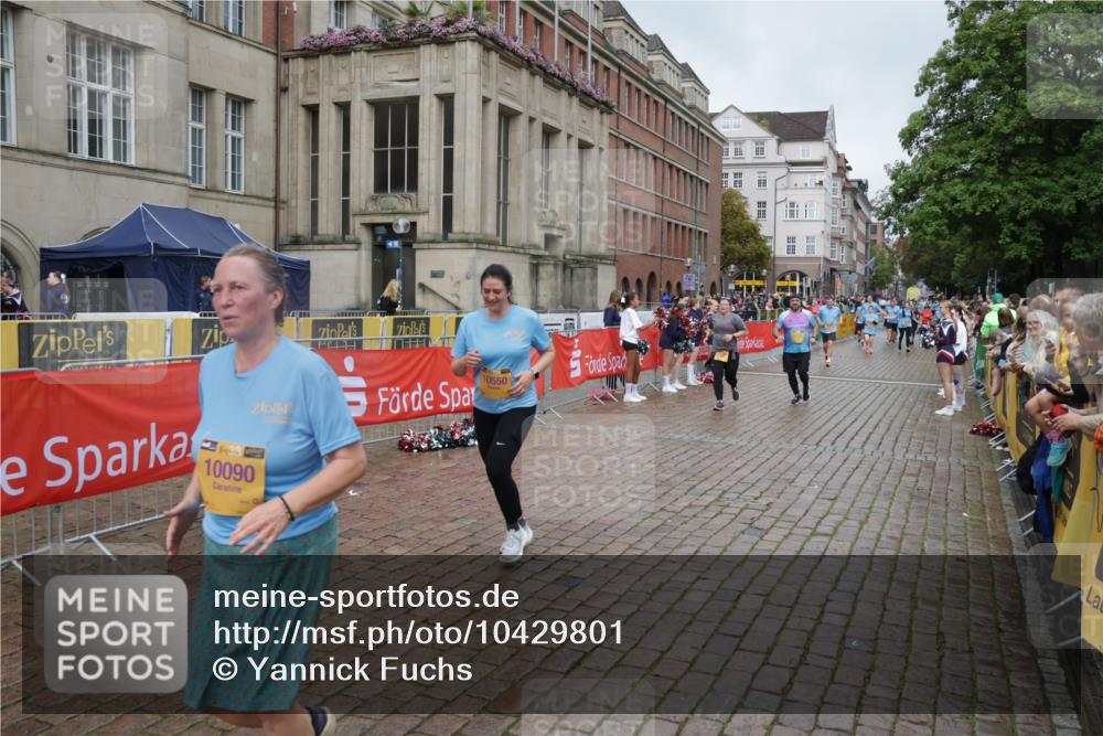 13.09.2026 - Kiel Lauf Yannick Fuchs http://msf.ph/oto/10429801 13.09.2026 11:11:14 Ziel 1079, 2192, 2251, 3346, 4019, 5341, 7473, 8314, 8315, 8826, 9693, 10067, 10882, 11361, 11934, 11947, 12845, 1523, 2512, 2628, 5920, 6409, 6670, 6756, 6852, 7930, 8468, 8491, 10090, 10380, 10550, 10661, 11600, 11644, 1460, 1655, 4053, 4090, 4589, 5869, 7181, 7431, 8127, 11417, 11719, 586, 1334, 2134, 2175, 2176, 2177, 3716, 9206, 9406, 9916, 10090, 10101, 10550 meine-sportfotos.de