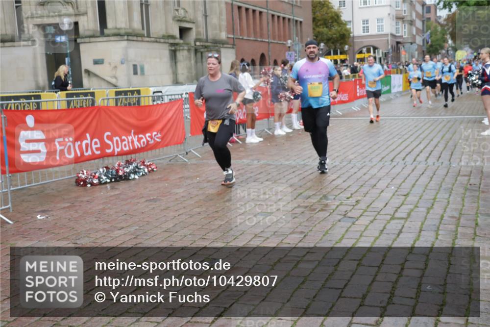 13.09.2026 - Kiel Lauf Yannick Fuchs http://msf.ph/oto/10429807 13.09.2026 11:11:16 Ziel 1079, 2192, 2251, 3346, 4019, 4090, 4589, 5341, 5869, 7181, 7431, 7473, 8314, 8315, 9693, 10067, 10882, 11361, 11417, 11719, 11934, 11947, 12845, 1523, 2512, 2628, 5920, 6409, 6670, 6756, 6852, 7930, 8468, 8491, 8826, 10380, 10550, 10661, 11600, 11644, 1460, 1655, 1761, 4053, 8127, 9739, 9784, 586, 1334, 2175, 2176, 2177, 3716, 9916, 10090, 10101, 10550 meine-sportfotos.de
