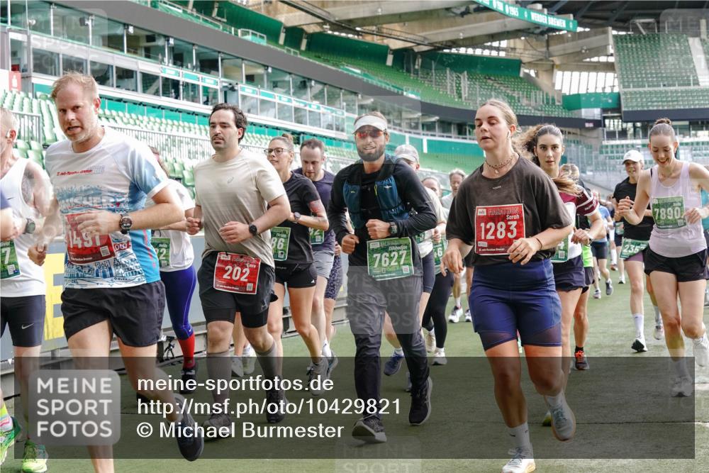 13.09.2026 - 21. swb-Marathon Bremen Michael Burmester http://msf.ph/oto/10429821 13.09.2026 13:27:23 Laufen im Stadion 111, 186, 202, 357, 364, 390, 478, 597, 726, 829, 833, 888, 925, 1077, 1220, 1412, 1473, 1496, 1530, 1608, 1618, 1700, 1769, 1958, 1961, 1984, 2236, 2273, 2309, 2382, 2384, 2388, 2404, 2428, 2502, 2507, 2508, 2542, 2558, 2576, 2582, 2592, 2656, 2675, 2725, 2748, 2817, 2875, 2876, 2923, 2965, 2970, 3045, 3047, 3050, 3073, 3084, 3184, 3219, 3359, 3433, 3540, 3592, 3629, 3756, 3885, 3907, 3978, 4457, 4660 meine-sportfotos.de