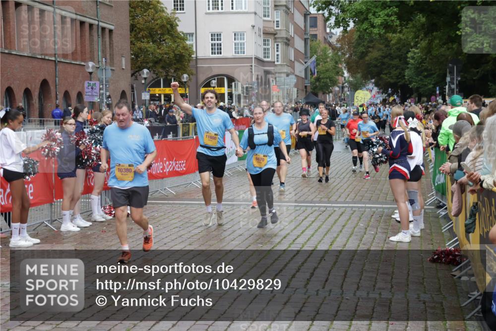 13.09.2026 - Kiel Lauf Yannick Fuchs http://msf.ph/oto/10429829 13.09.2026 11:11:19 Ziel 1079, 1655, 2192, 2251, 3346, 4019, 4090, 4589, 5869, 7181, 7431, 7473, 8314, 8315, 9693, 10067, 10882, 11361, 11417, 11719, 11934, 11947, 12845, 1523, 2512, 2628, 4019, 5341, 5920, 6409, 6670, 6756, 6852, 7473, 7930, 8468, 8491, 8826, 10380, 10661, 11600, 11644, 141, 1460, 1761, 4053, 6729, 8127, 9260, 9739, 9784, 12053, 586, 2176, 6409, 8491, 9916, 10090, 10550 meine-sportfotos.de