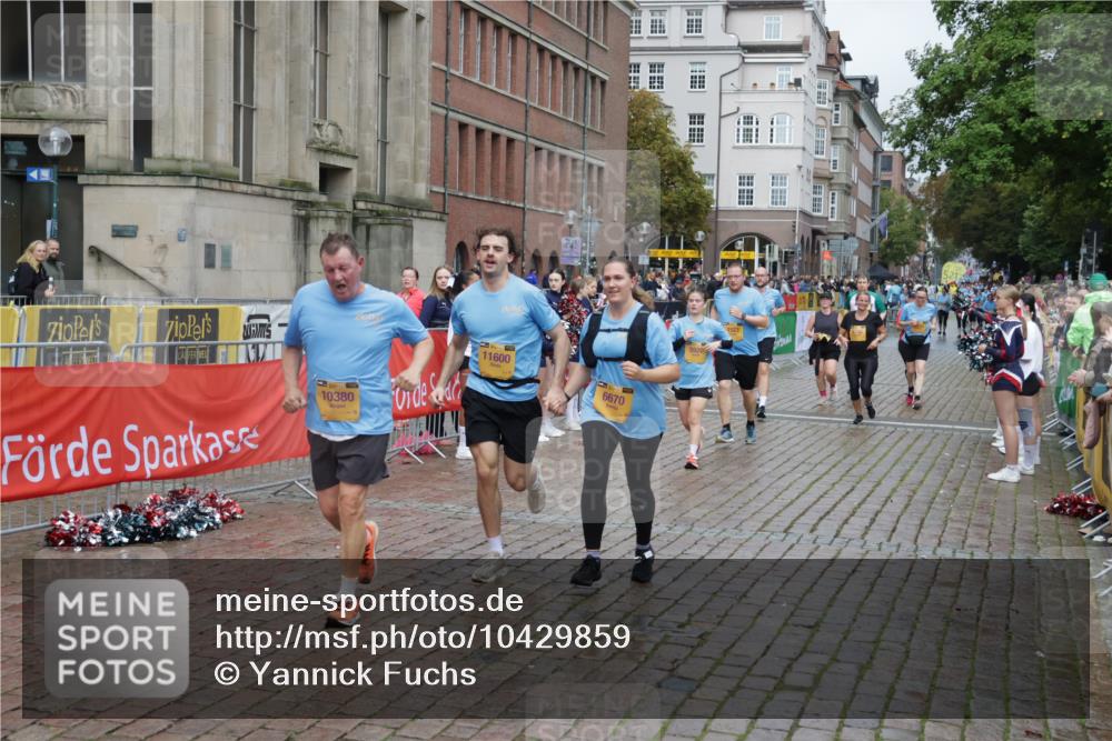 13.09.2026 - Kiel Lauf Yannick Fuchs http://msf.ph/oto/10429859 13.09.2026 11:11:22 Ziel 1079, 1460, 1655, 2192, 3346, 4090, 4589, 5869, 7181, 7431, 8127, 9693, 10067, 10882, 11361, 11417, 11719, 11947, 12845, 1523, 2251, 2512, 2628, 4019, 5341, 5920, 6670, 6756, 6852, 7473, 7930, 8314, 8315, 8468, 8826, 10380, 10661, 11600, 11644, 11934, 141, 1761, 4053, 6729, 9260, 9739, 9784, 11756, 12053, 6409, 6670, 8491, 10090, 10380, 10550, 11600 meine-sportfotos.de