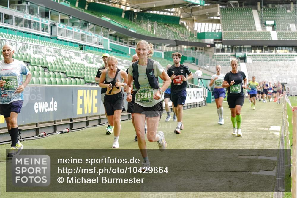 13.09.2026 - 21. swb-Marathon Bremen Michael Burmester http://msf.ph/oto/10429864 13.09.2026 13:03:31 Laufen im Stadion 209, 210, 488, 534, 596, 722, 725, 762, 881, 936, 940, 1014, 1250, 1343, 1458, 1460, 1479, 1611, 1649, 1653, 1771, 2223, 2276, 2292, 2345, 2364, 2378, 2421, 2434, 2513, 2625, 2666, 2668, 2779, 2851, 2891, 2900, 2934, 2977, 3013, 3028, 3114, 3135, 3163, 3164, 3258, 3360, 3402, 3425, 3454, 3460, 3496, 3510, 3521, 3576, 3579, 3585, 3597, 3603, 3618, 3721, 3796, 3846, 3852, 3859, 3893, 3938, 3970, 3983, 4000, 4077, 4133, 4506, 4558, 242 meine-sportfotos.de