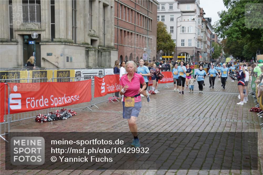 13.09.2026 - Kiel Lauf Yannick Fuchs http://msf.ph/oto/10429932 13.09.2026 11:11:36 Ziel 141, 1761, 4053, 6729, 9260, 9739, 9784, 11756, 12053, 1079, 1460, 1655, 2192, 2251, 3346, 4019, 4090, 4589, 5341, 5869, 6852, 7181, 7431, 7473, 8127, 8314, 8315, 8826, 9693, 10067, 10882, 11361, 11417, 11719, 11934, 11947, 12845, 2950, 3580, 5156, 5227, 5387, 6965, 9572, 9661, 2512, 2628, 6756, 6852, 7930, 8468, 10661, 11644 meine-sportfotos.de