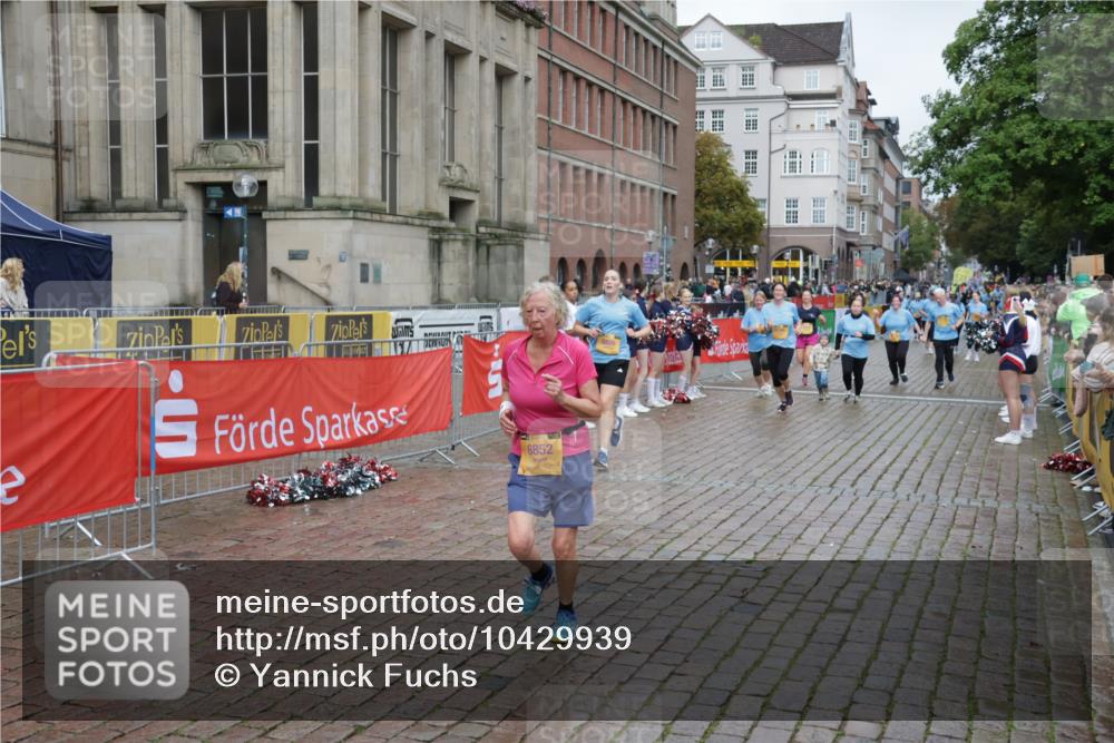 13.09.2026 - Kiel Lauf Yannick Fuchs http://msf.ph/oto/10429939 13.09.2026 11:11:36 Ziel 141, 1761, 4053, 6729, 9260, 9739, 9784, 11756, 12053, 1079, 1460, 1655, 2192, 2251, 3346, 4019, 4090, 4589, 5341, 5869, 6852, 7181, 7431, 7473, 8127, 8314, 8315, 8826, 9693, 10067, 10882, 11361, 11417, 11719, 11934, 11947, 12845, 2950, 3580, 5156, 5227, 5387, 6965, 9572, 9661, 2512, 2628, 6756, 6852, 7930, 8468, 10661, 11644 meine-sportfotos.de