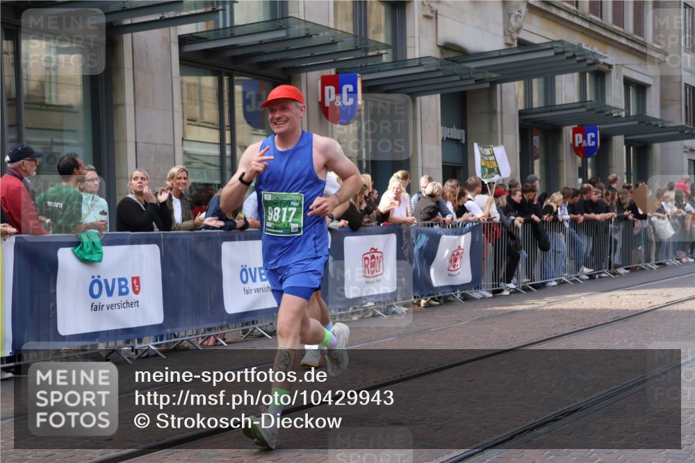 13.09.2026 - 21. swb-Marathon Bremen Strokosch-Dieckow http://msf.ph/oto/10429943 13.09.2026 13:09:51 Ziel 538, 623, 957, 2020, 3959, 4781, 5627, 8064, 8709, 9817, 195, 567, 1723, 1975, 2750, 4473, 4782, 8835, 9241, 9277, 9804 meine-sportfotos.de