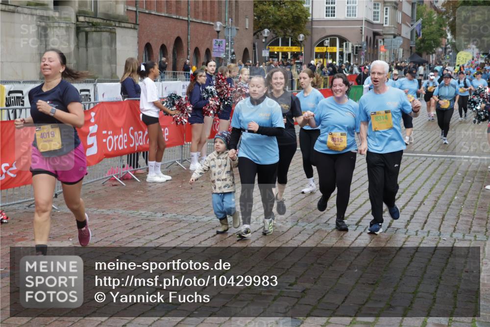 13.09.2026 - Kiel Lauf Yannick Fuchs http://msf.ph/oto/10429983 13.09.2026 11:11:41 Ziel 141, 1761, 3580, 4053, 5156, 6729, 9260, 9739, 9784, 11756, 12053, 1079, 1460, 1655, 2192, 2251, 3346, 4019, 4090, 4589, 5341, 5869, 7181, 7431, 7473, 8127, 8314, 8315, 9693, 10067, 10882, 11361, 11417, 11719, 11934, 11947, 12845, 2950, 5227, 5387, 6965, 9296, 9572, 9661, 11713, 4019, 5341, 6852, 7473, 8826 meine-sportfotos.de