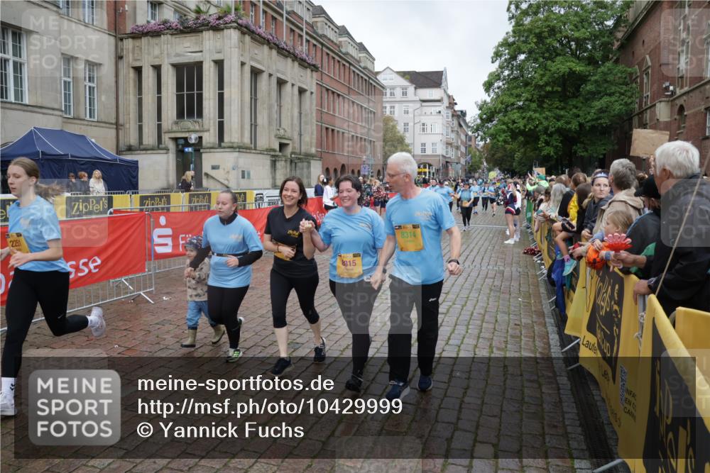 13.09.2026 - Kiel Lauf Yannick Fuchs http://msf.ph/oto/10429999 13.09.2026 11:11:44 Ziel 141, 1761, 3580, 5156, 6729, 9260, 9739, 9784, 11756, 12053, 1079, 1460, 1655, 2192, 2251, 3346, 4019, 4053, 4090, 4589, 5869, 7181, 7431, 7473, 8127, 8314, 8315, 9693, 10067, 10882, 11361, 11417, 11719, 11934, 11947, 12845, 2950, 5227, 5387, 6965, 9296, 9572, 9661, 10397, 11713, 2251, 4019, 5341, 6852, 7473, 8314, 8315, 8826, 11934 meine-sportfotos.de