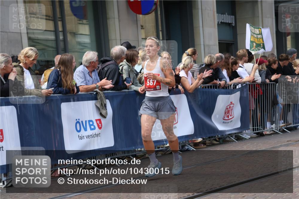 13.09.2026 - 21. swb-Marathon Bremen Strokosch-Dieckow http://msf.ph/oto/10430015 13.09.2026 13:10:01 Ziel 604, 640, 957, 1277, 3959, 5532, 7881, 8033, 8064, 8709, 195, 538, 567, 623, 1723, 1975, 2020, 2750, 4781, 5627, 8835, 9241, 9277, 9804, 9817 meine-sportfotos.de