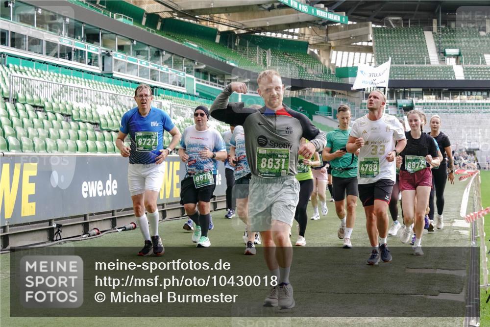 13.09.2026 - 21. swb-Marathon Bremen Michael Burmester http://msf.ph/oto/10430018 13.09.2026 13:27:33 Laufen im Stadion 111, 186, 202, 357, 364, 390, 478, 597, 726, 829, 833, 888, 925, 1077, 1220, 1412, 1473, 1496, 1608, 1700, 1769, 1958, 1961, 1984, 2236, 2273, 2309, 2388, 2404, 2428, 2502, 2507, 2508, 2542, 2558, 2576, 2582, 2592, 2725, 2748, 2817, 2875, 2876, 2923, 2965, 2970, 3045, 3047, 3050, 3073, 3084, 3184, 3219, 3359, 3540, 3589, 3592, 3629, 3756, 3826, 3885, 3907, 3978, 4238, 4457, 4660 meine-sportfotos.de